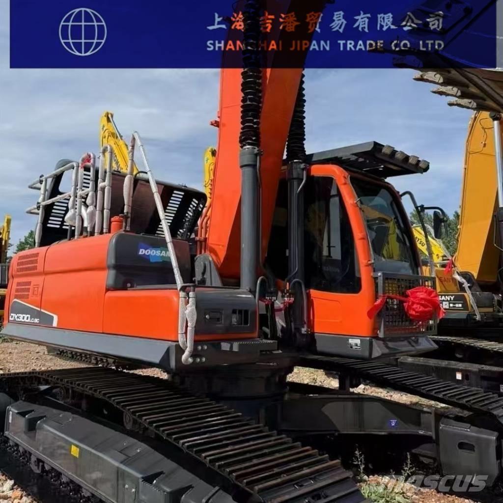 Doosan DX 300 Верижен екскаватор
