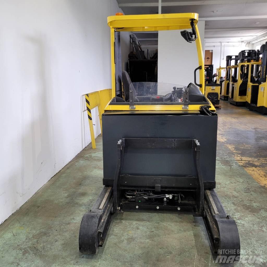 Hyster R 1.6 Ретрак/ Високоповдигач с изместване на вилката напред