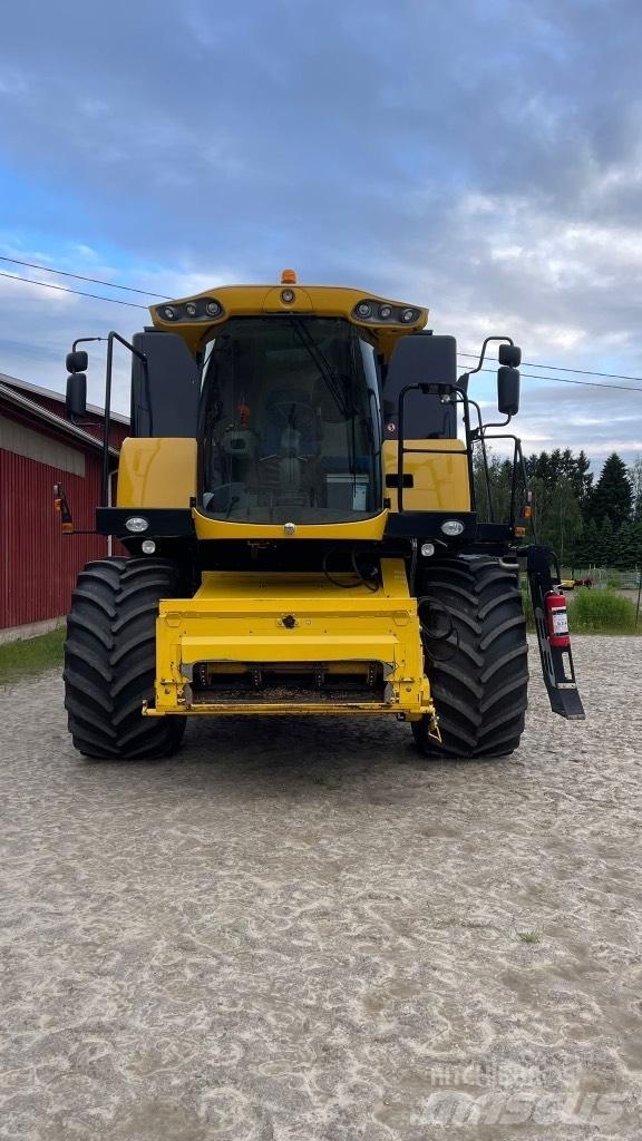 New Holland CX 6090 Комбайни