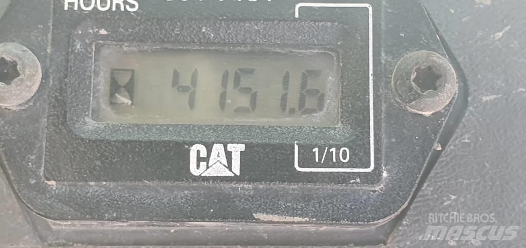 CAT 247 B 3 Мини товарачи
