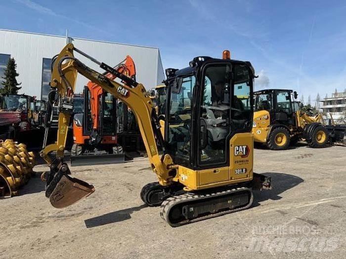 CAT 301.8-05A Мини екскаватори < 7 т
