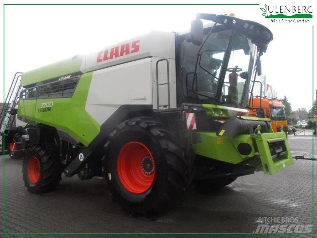 CLAAS LEXION 7700 Комбайни
