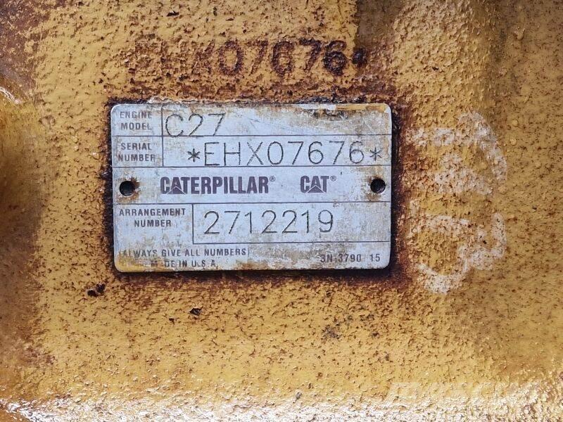 CAT C27 Двигатели