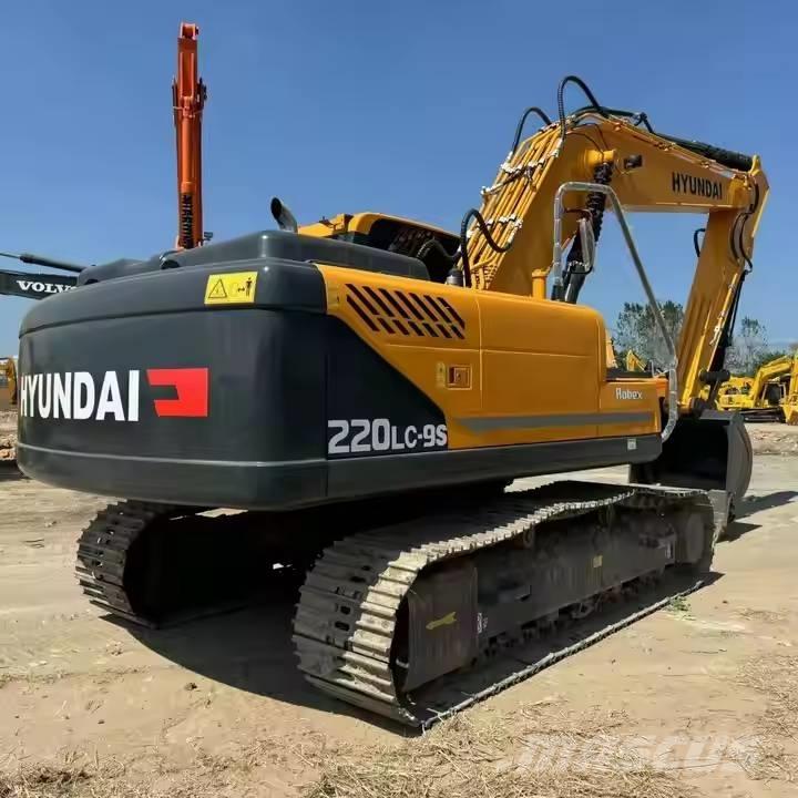 Hyundai R220LC-9S Верижен екскаватор
