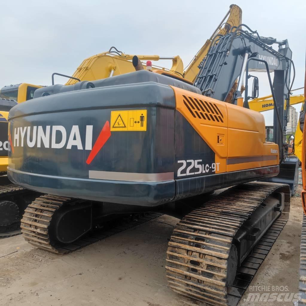 Hyundai R 225LC-9T Верижен екскаватор