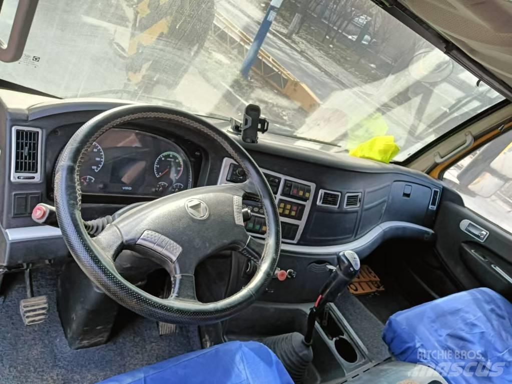 XCMG QY25K5C Всъдеходни кранове