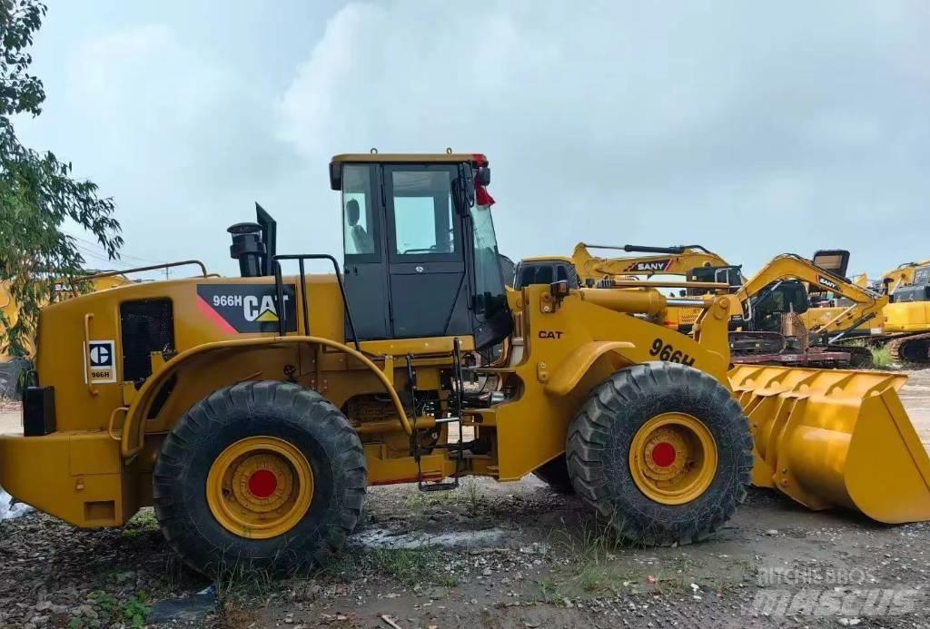 CAT 966H Колесни товарачи