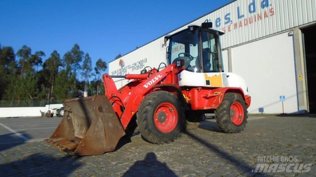 Volvo L 30 B Колесни товарачи