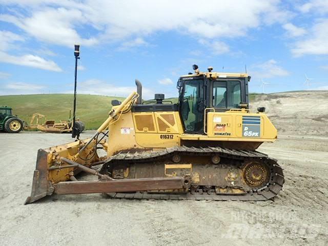 Komatsu D65PX-18 Верижни булдозери
