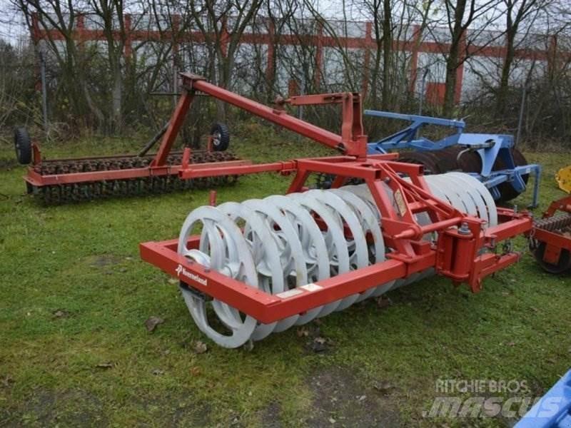 Kverneland 900/14 Други ролки
