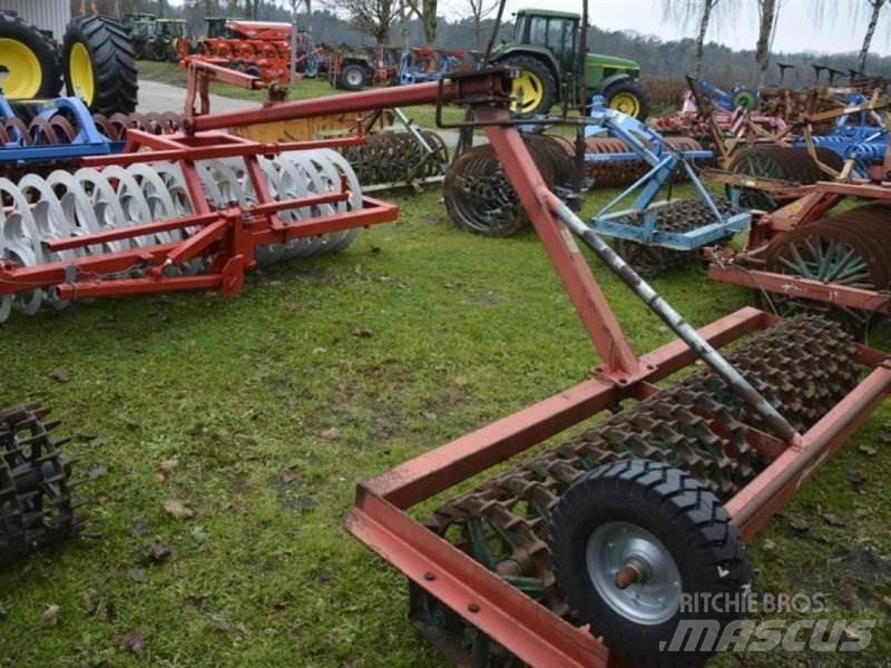 Kverneland 900/14 Други ролки
