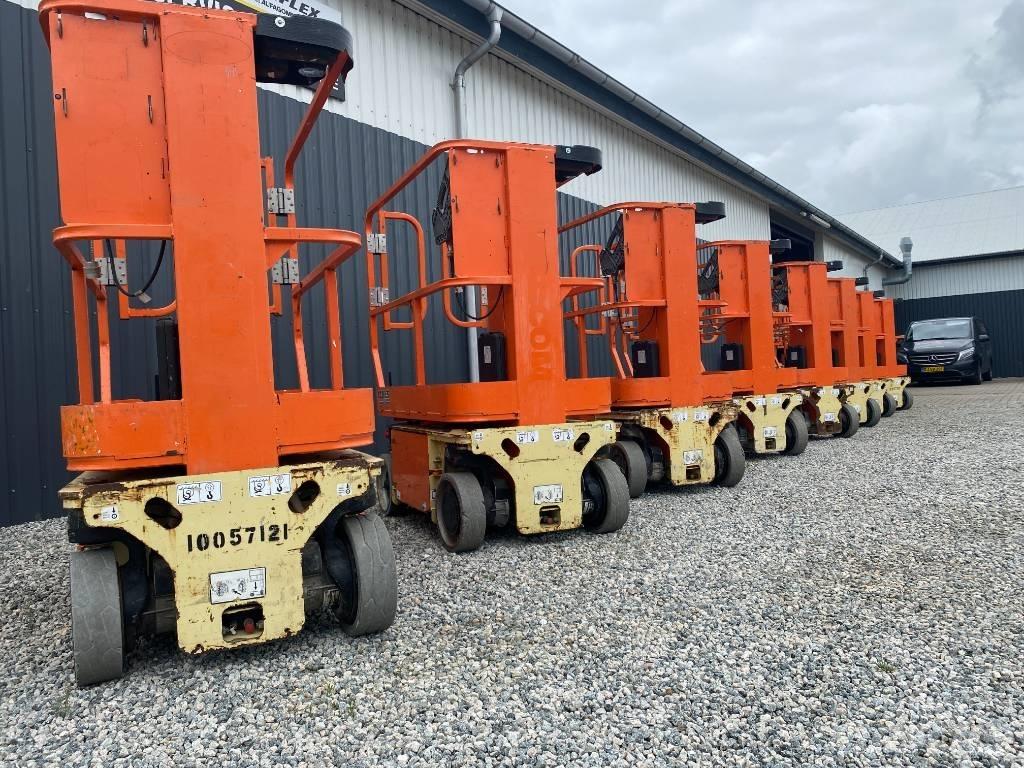 JLG 1230 ES Вертикални мачтови повдигачи
