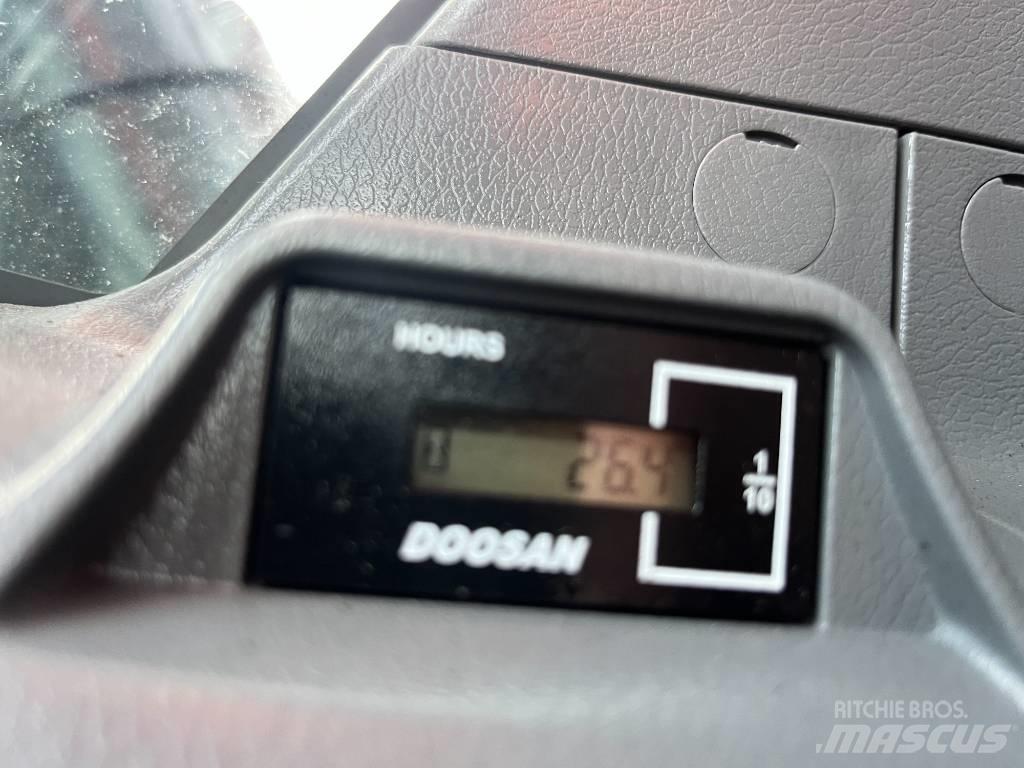 Develon DX 225 LC-7 Верижен екскаватор