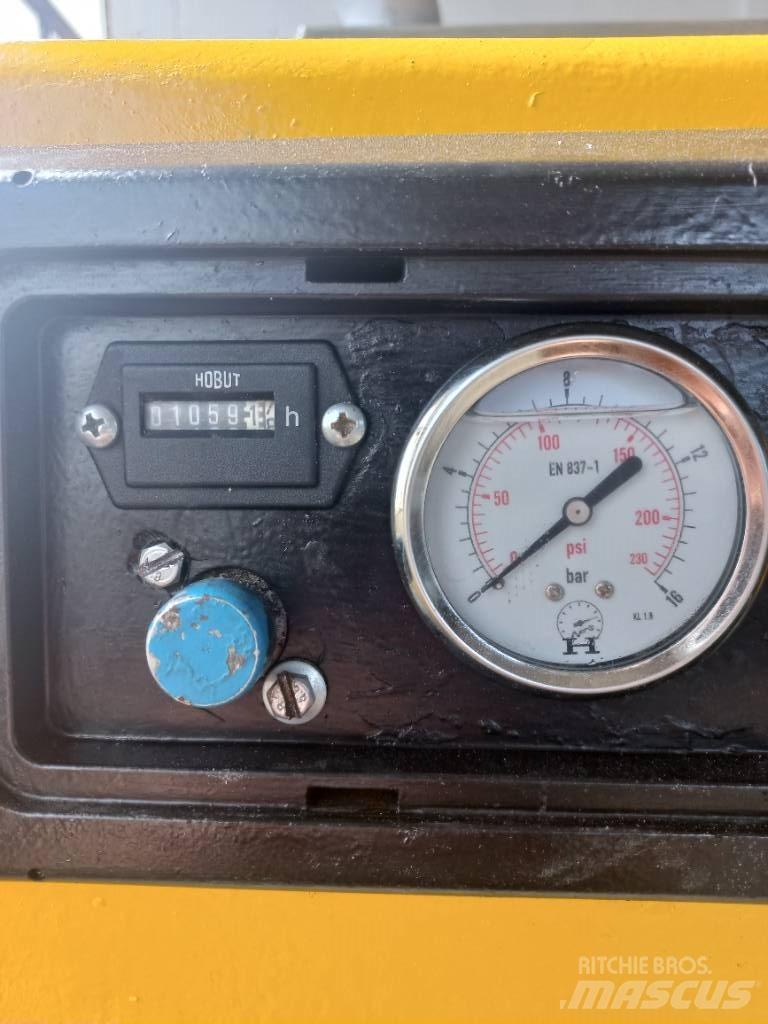 Atlas Copco XAHS 186 Компресори