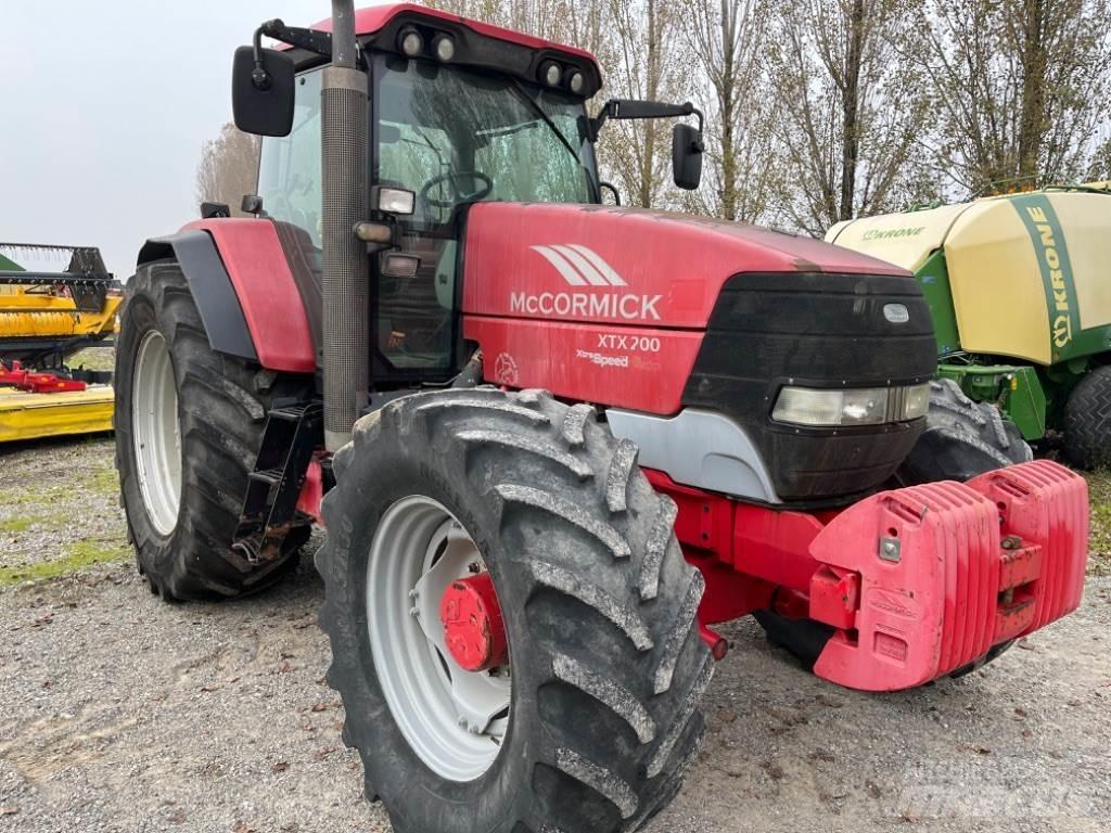 McCormick XTX 200 Трактори