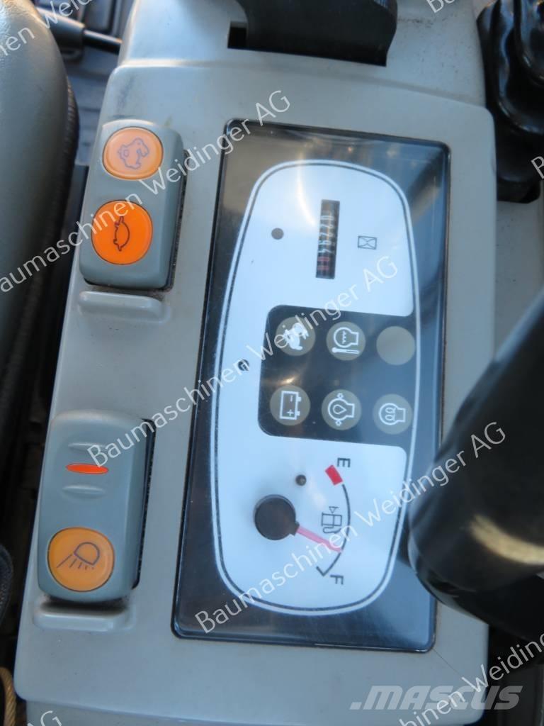 Komatsu PC 16 R-3HS Мини екскаватори < 7 т