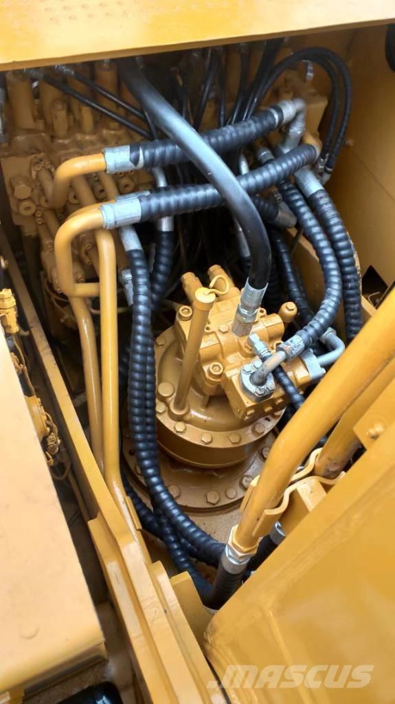 CAT 320D2 Верижен екскаватор