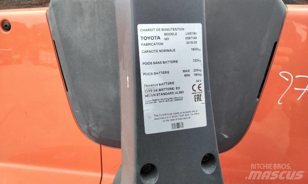 Toyota LWE180 Нископовдигач