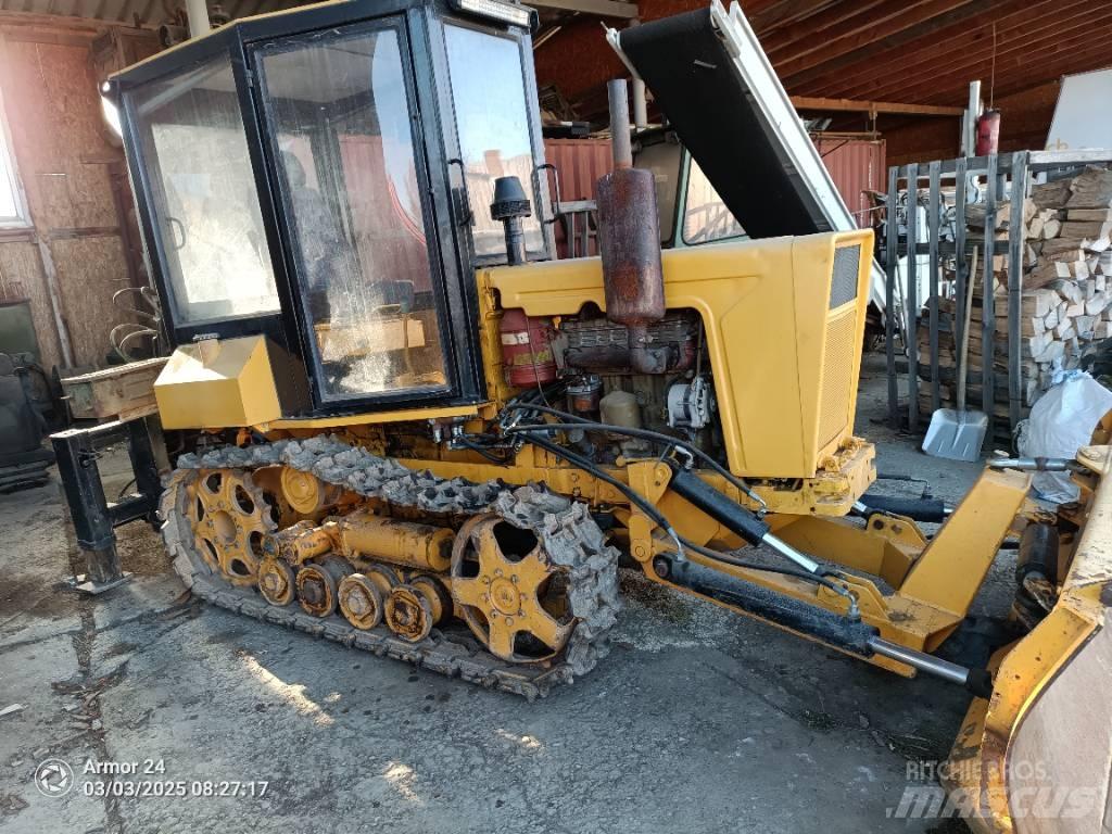  Bulgar T54 Колесни булдозери
