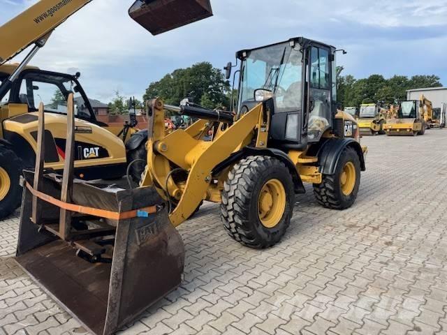 CAT 908 H Колесни товарачи