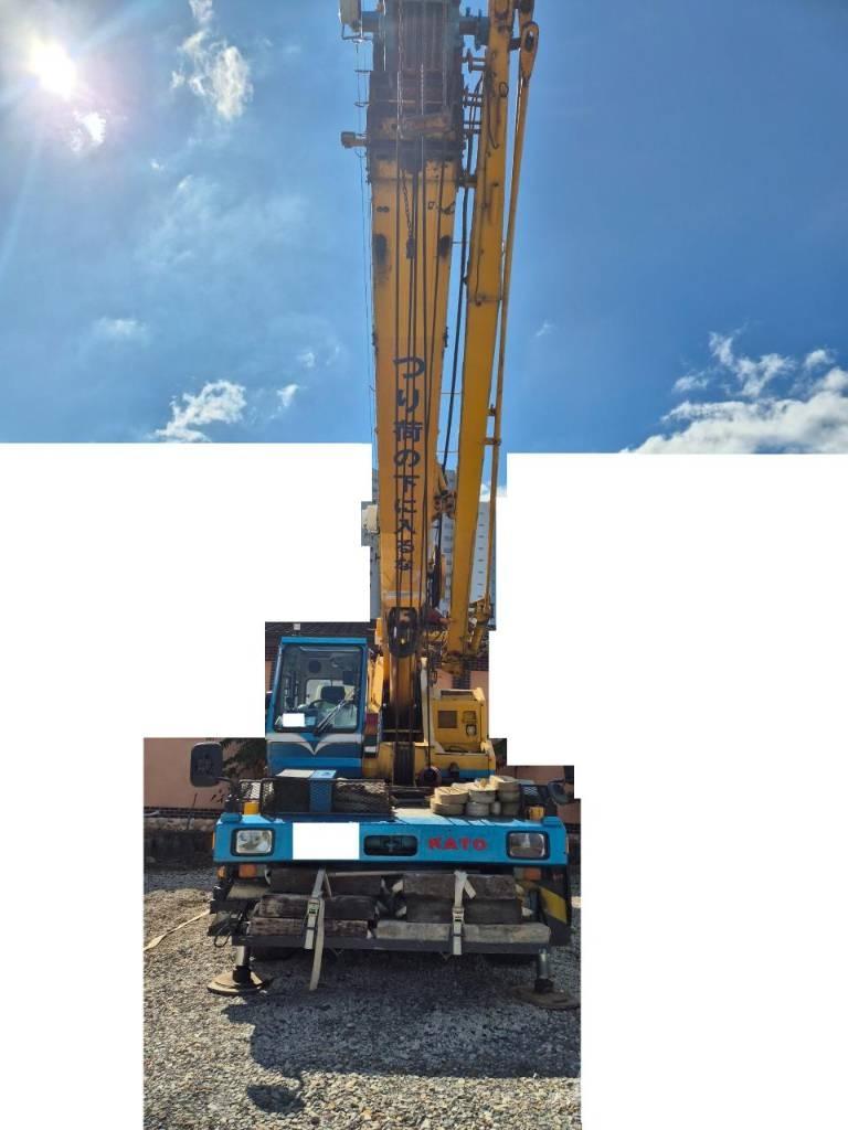 Kato KR 35 H Кранове за тежък терен
