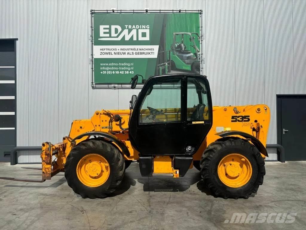 JCB Verreiker Телескопични товарачи