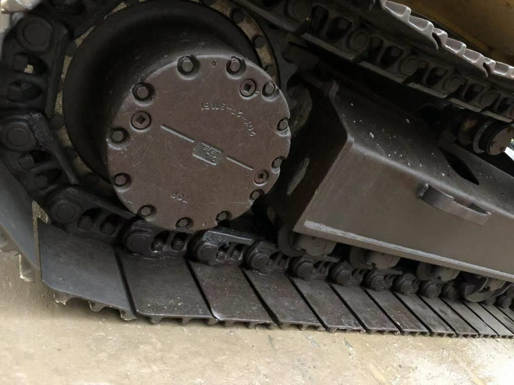 Komatsu 200-7 Верижен екскаватор