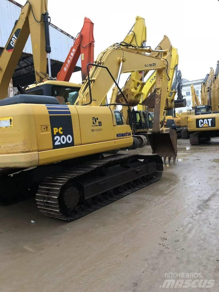 Komatsu 200-7 Верижен екскаватор