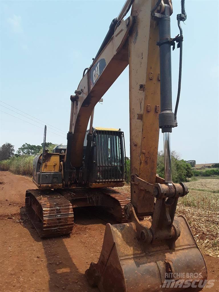CAT 318D2L Верижен екскаватор
