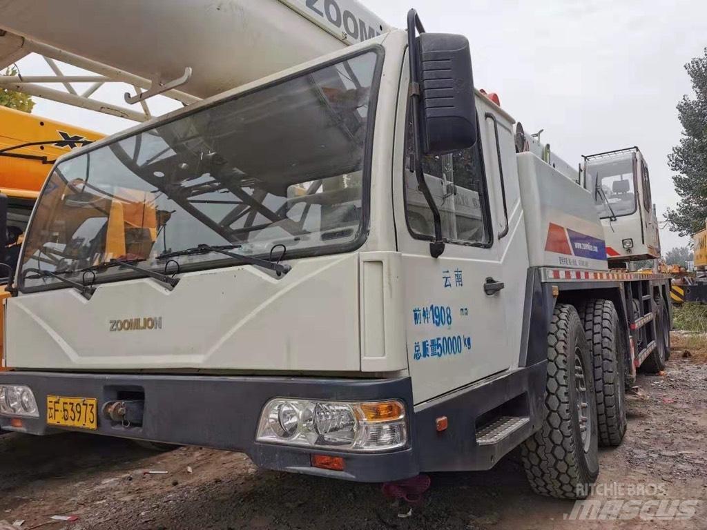 Zoomlion QY80V Всъдеходни кранове