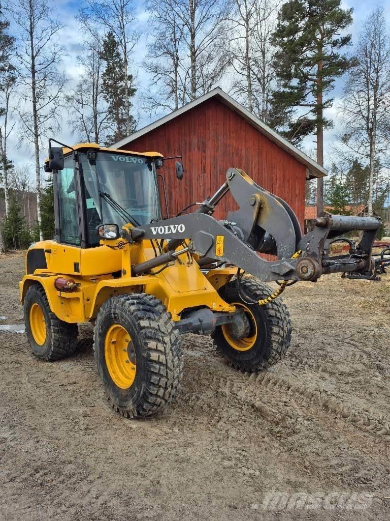 Volvo L 30 G Колесни товарачи