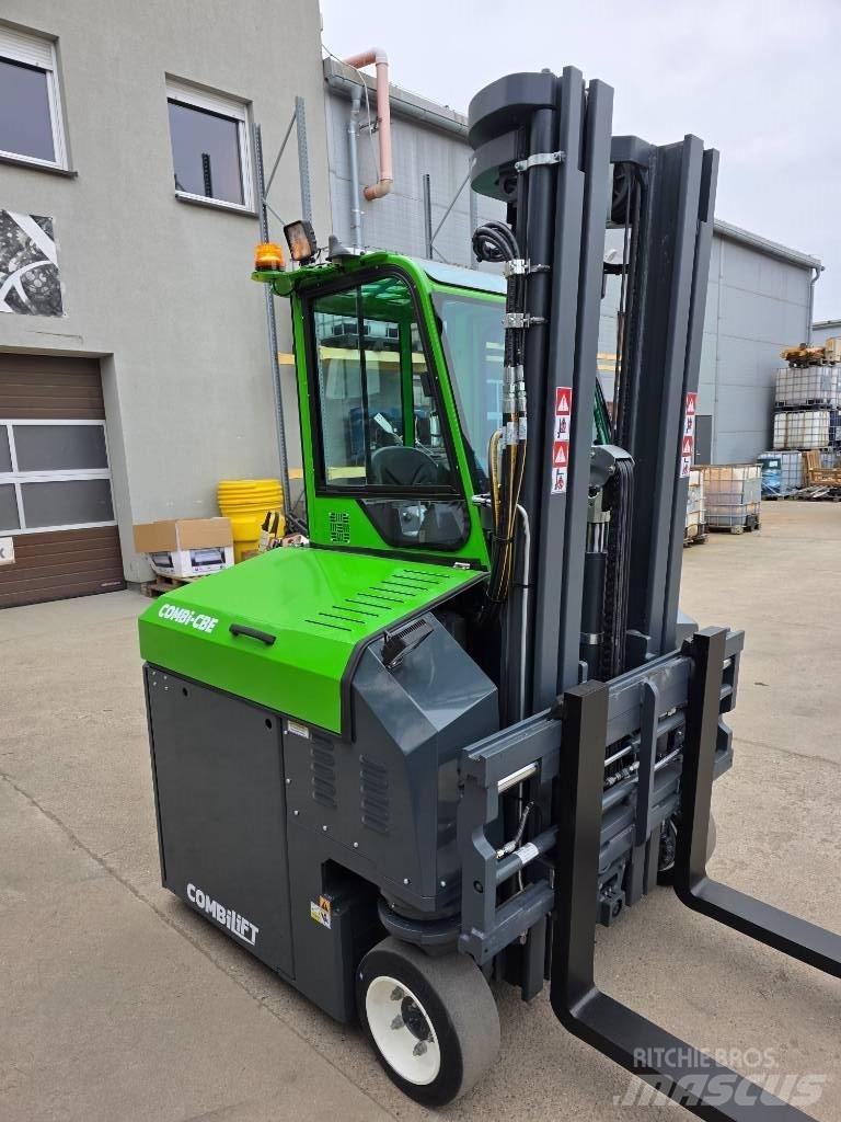 Combilift CBE 3000 Електрически вилични кари-повдигачи