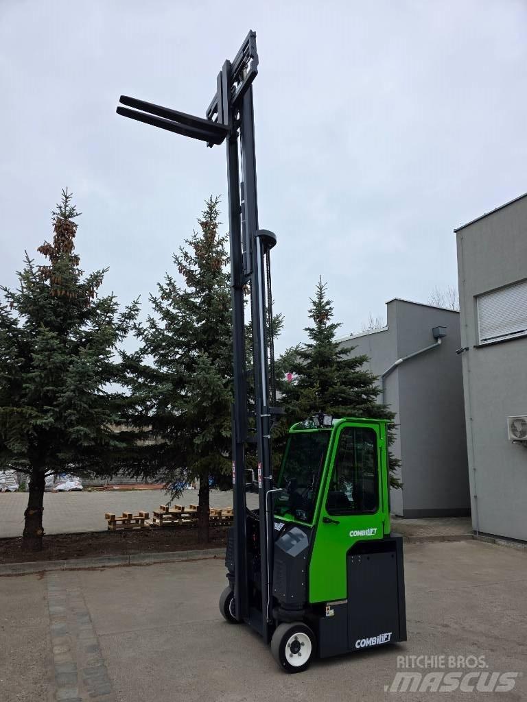 Combilift CBE 3000 Електрически вилични кари-повдигачи