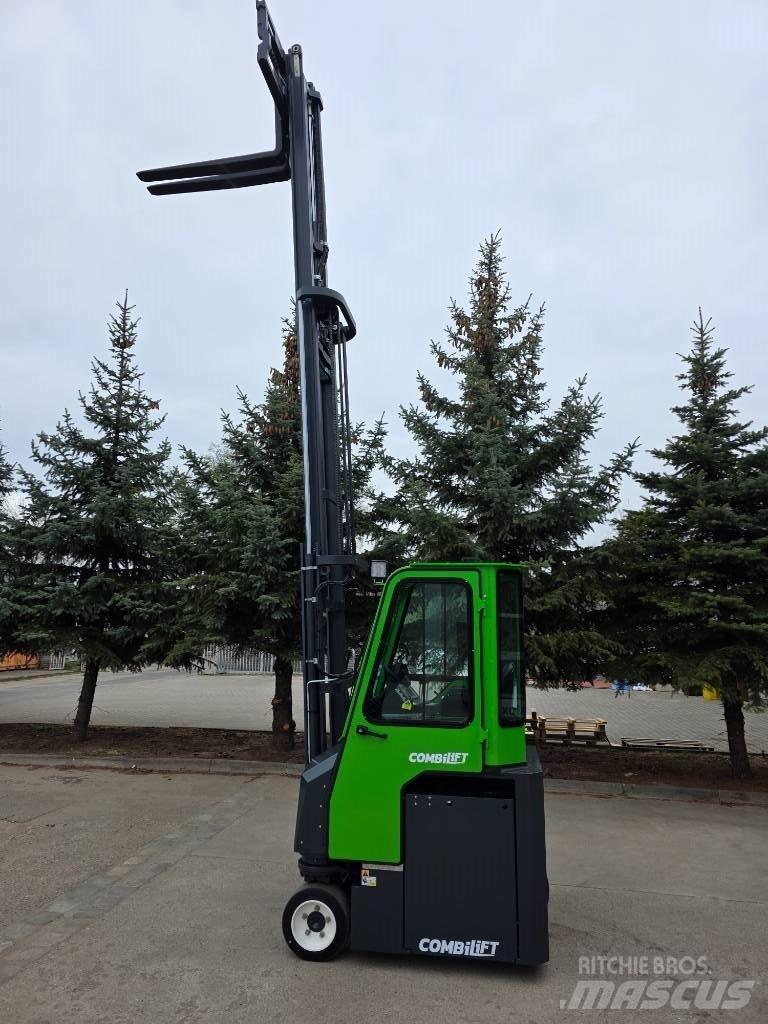 Combilift CBE 3000 Електрически вилични кари-повдигачи