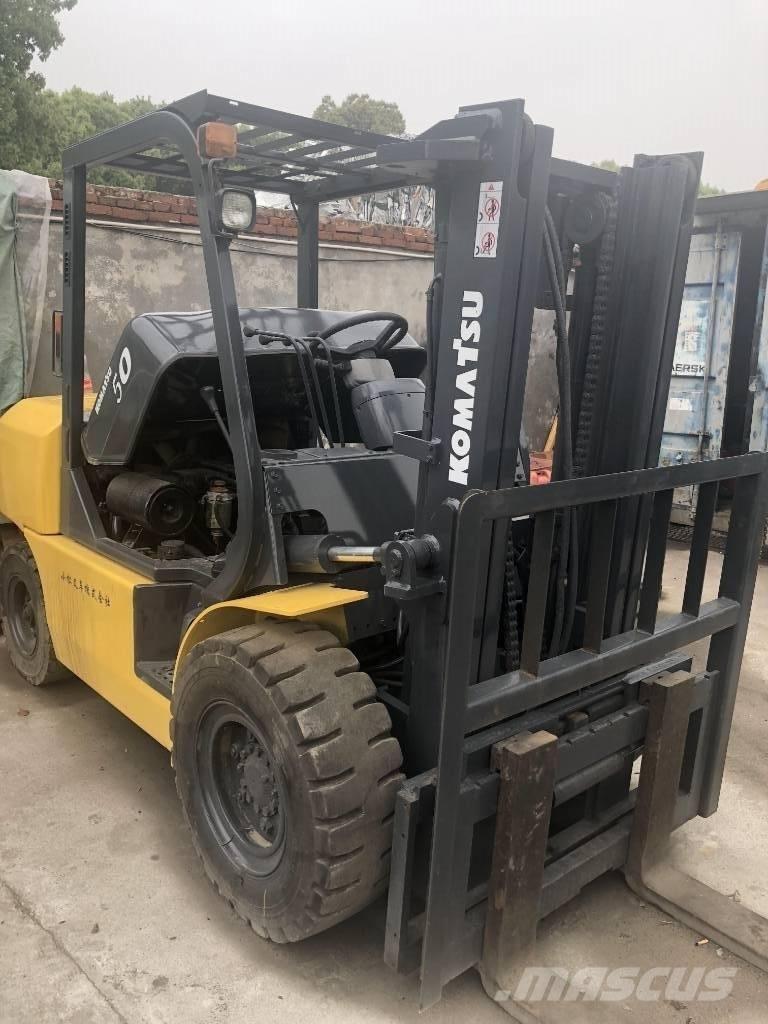 Komatsu 5 Ton Дизелови камиони