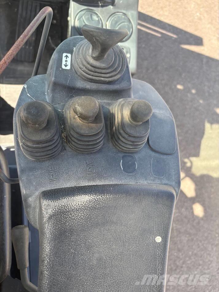 Toyota 02-8 FDF 25 Дизелови камиони