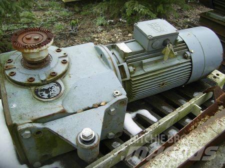  SEW Motoréducteur Резервни части за отпадъци/рециклиране и кариера
