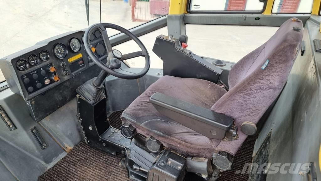 Dynapac CA 302 D Еднобарабанни ролки
