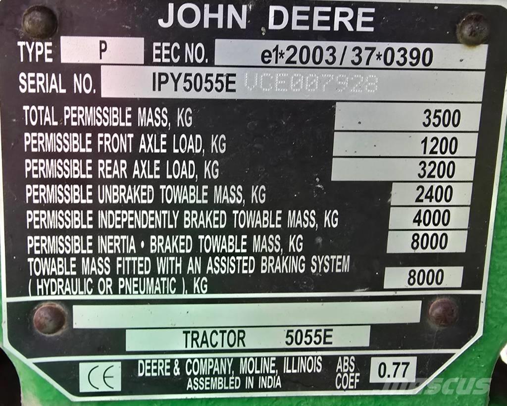John Deere 5055 E Трактори