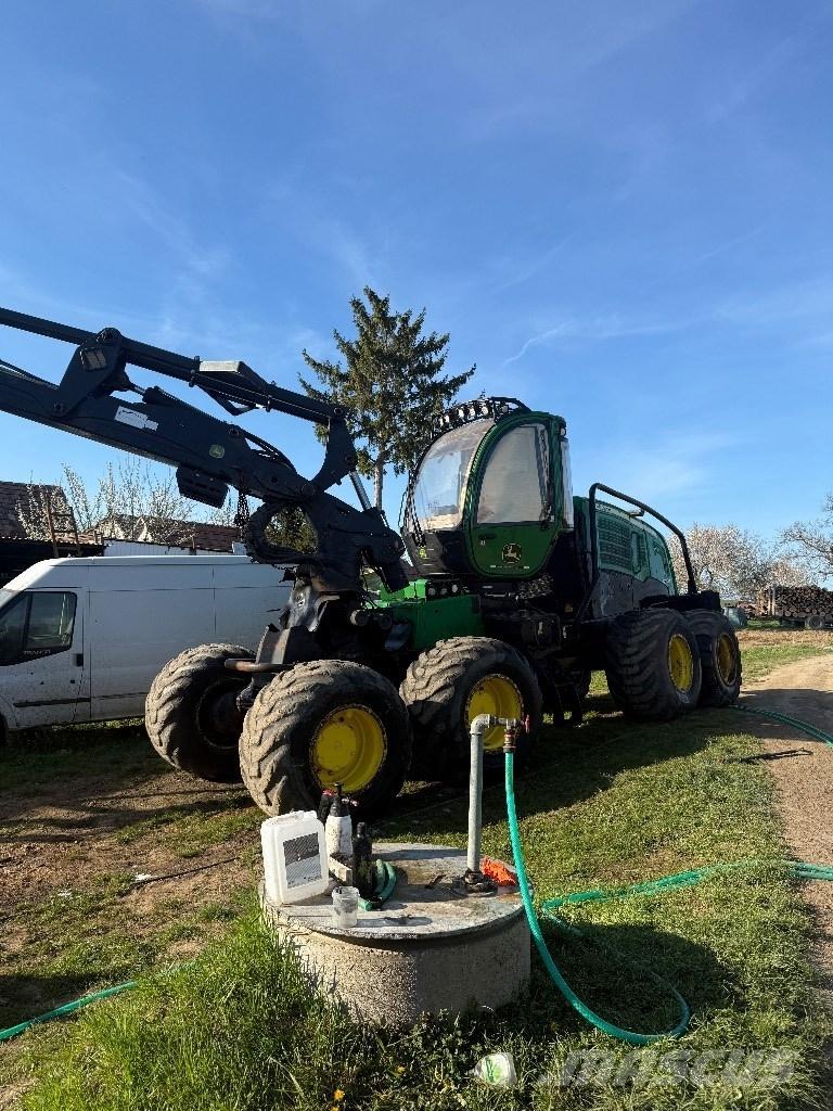 John Deere 1270 E Харвестери