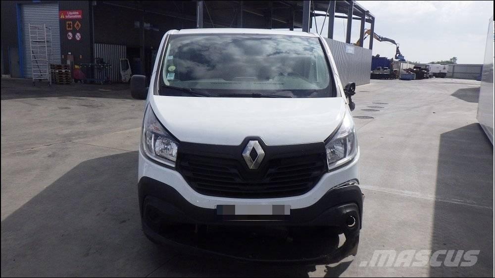 Renault Trafic Фургони
