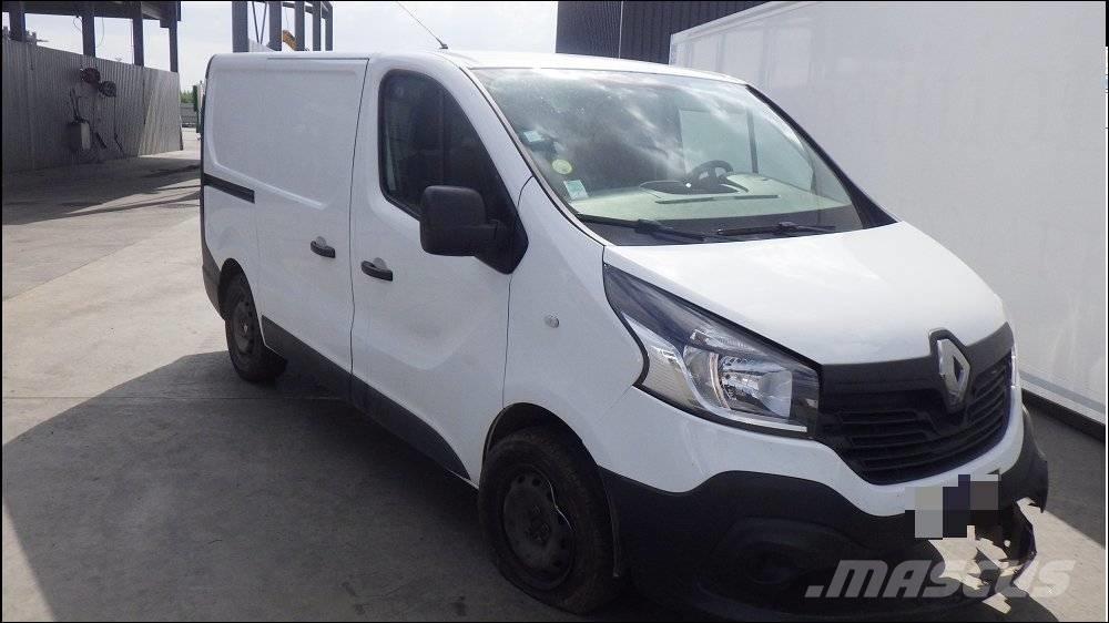 Renault Trafic Фургони
