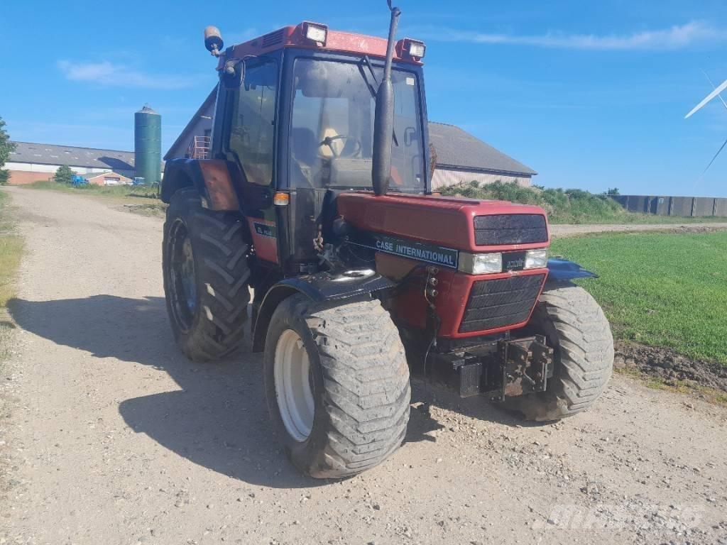 Case IH 845 XLA Plus Трактори