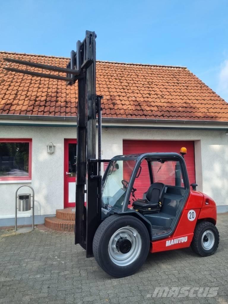 Manitou MSI 25 T Камиони за херавни местности