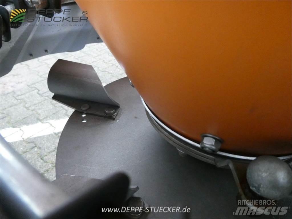 John Deere 3046R Компактни трактори