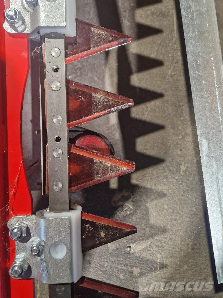 Idass 135 Elektro Глави за комбайн