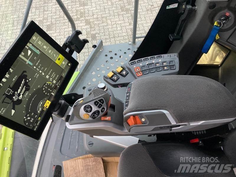 CLAAS LEXION 5400 Комбайни