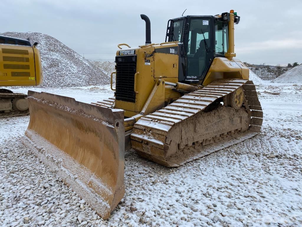 CAT D 6 N LGP Верижни булдозери
