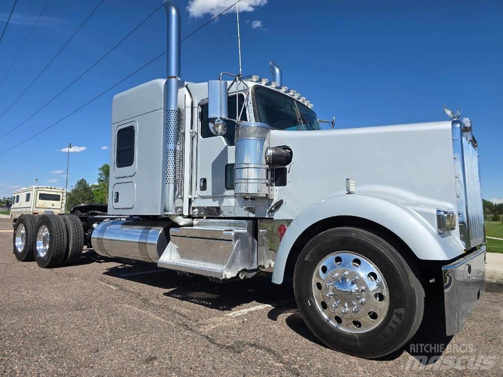 Kenworth W 900 Влекачи