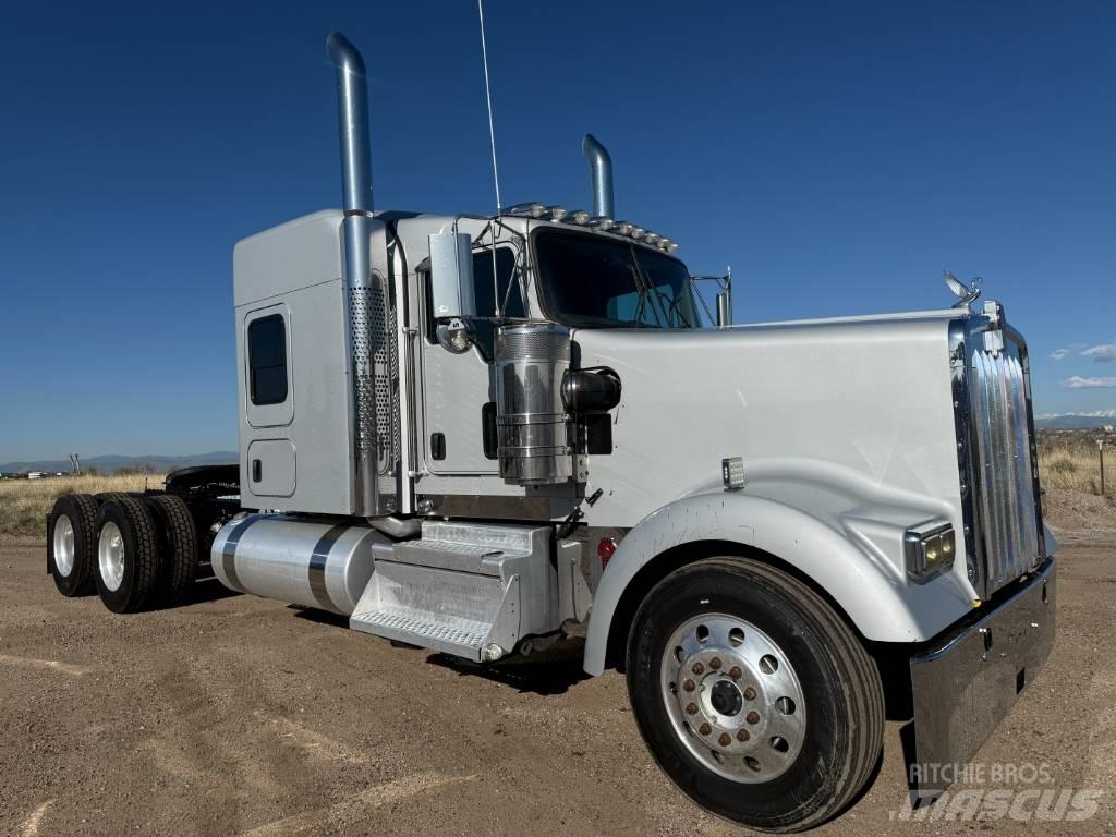 Kenworth W 900 Влекачи